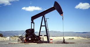 Mientras en el mundo el petróleo baja el precio del crudo en la Argentina subió 31 %. El Ministro es ejecutivo de Shell.