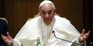 MUNDO – Vaticano | El Papa Francisco nombró al ex Juez Zaffaroni como funcionario del Vaticano.