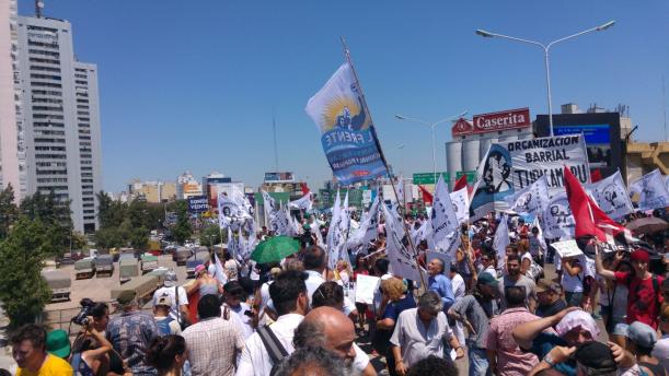 Marchas en todo el paìs para exigir la libertad de Milagro Sala, la primera detenida polìtica del règimen macrista.