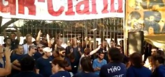 TRABAJADORES – Règimen | Macri filma a los trabajadores despedidos de Clarín.