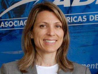Isella Constantini admitió varios meses espués que fue echada por Macri por no querer achicar Aerolíneas Argentinas.