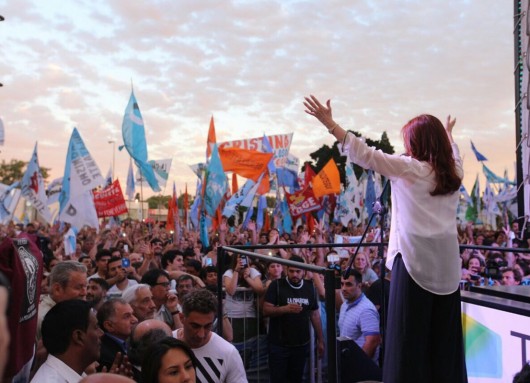 Cristina Fernández constituyó el Frente de Unidad Ciudadana y marcó el ritmo de las PASO.
