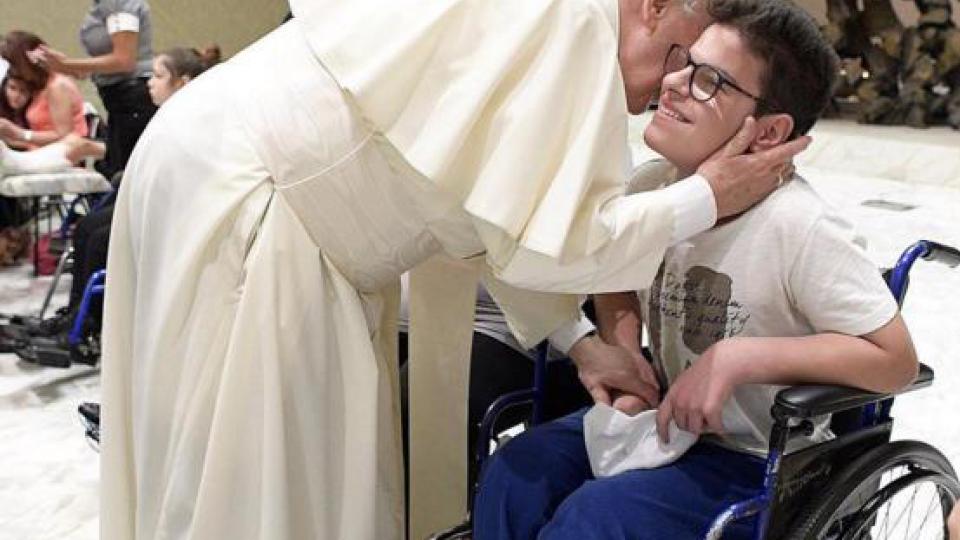 Papa_Francisco_discapacitado
