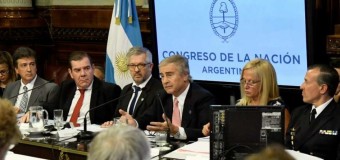 TRAGEDIA – ARA San Juan | Tras el papelón en la audiencia en el Senado los familiares de los submarinistas piden la renuncia del Ministro Oscar Aguad.