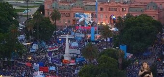 FIESTA DE LA DEMOCRACIA | Cristina Fernández, Alberto Fernández, Luiz Ignacio Lula Da Silvia y José Mujica le hablaron a casi 300 mil personas.