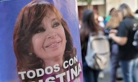 PERSECUCIÓN POLÍTICA | GUÍA – En toda la Argentina hay movilizaciones en defensa de Cristina Fernández.