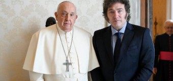 MUNDO – Plutocracia | Milei, primer Presidente judío tuvo un cordial encuentro con el Papa Francisco.
