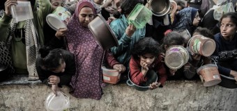 MUNDO – Palestina | Por culpa de los judíos, en Palestina empezó la hambruna.