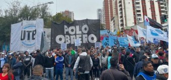 SOCIEDAD – Plutocracia | Fuerte manifestación contra Milei en Olivos.